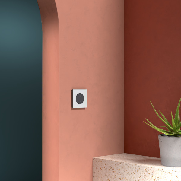 Odace métal - plaque de finition 1 poste - effet aluminium support noir