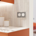 Odace métal - plaque de finition 2 postes - effet aluminium support blanc