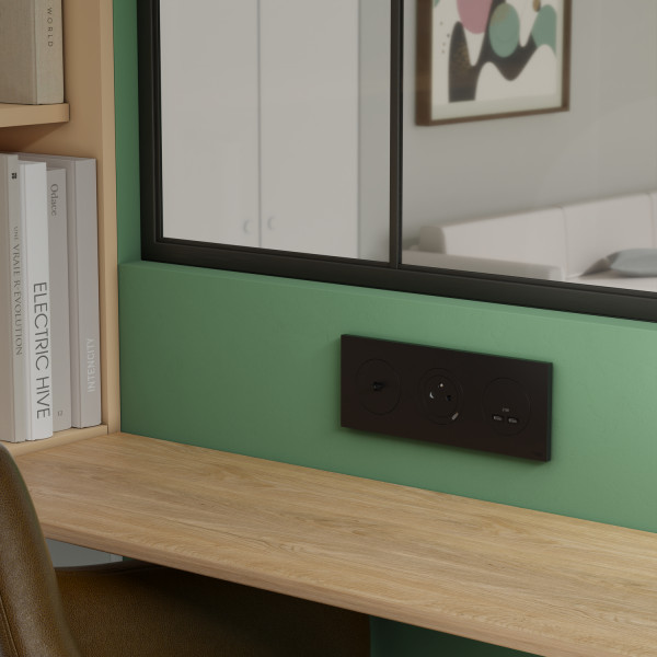 Odace - plaque de finition 3 postes - couleur noir onyx