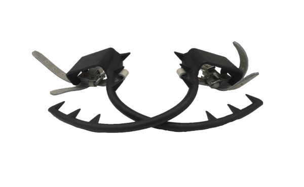 Paire de grimpettes forgées pour poteaux bois - Catu - MO35