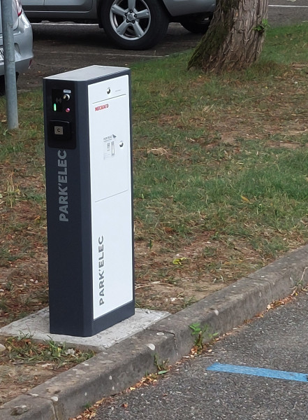 Parktotem 7 base pr.gauche - Michaud - GE095