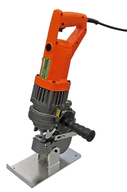 F02 s/f7 poinconneuse elec.hyd