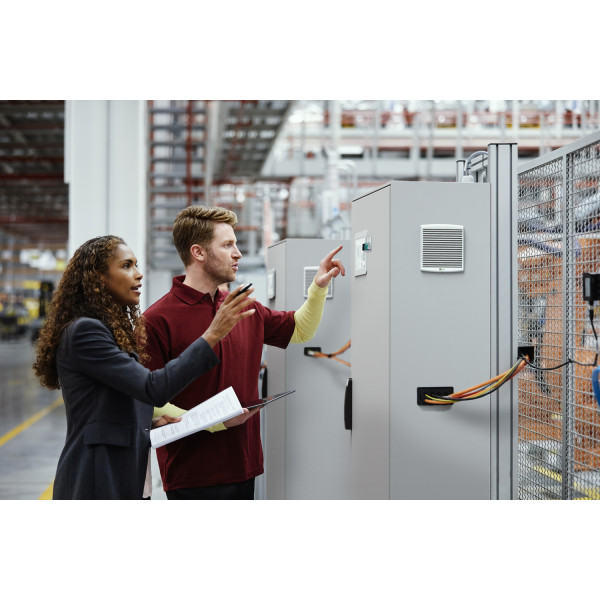 Panelset sm - jeu 4 équerres standard - châssis sm - Schneider Electric - NSYSMNPB