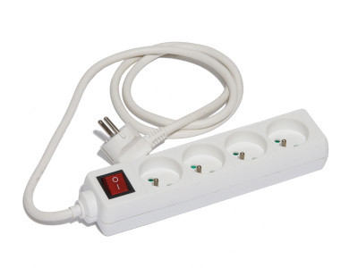 Bloc 4 prises Xperty blanc + interrupteur 1,5m de câble ho5vvf 3g1 - Xperty - 448544